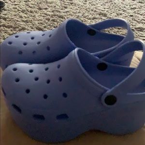 Platform crocs